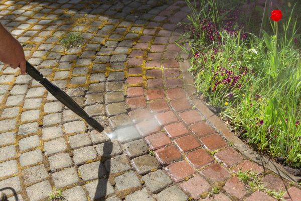 Cost of Walkway Cleaning Service in Downingtown