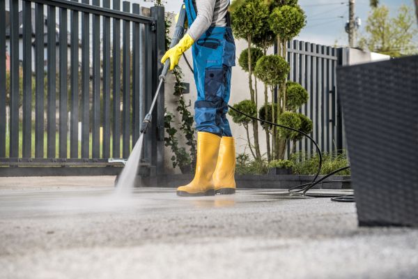 Cost of Driveway Power Washing in Downingtown