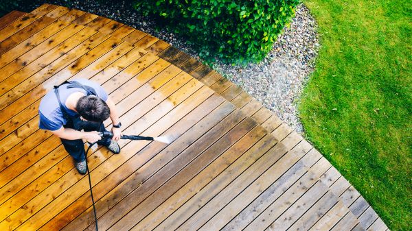 Cost of Deck Pressure Cleaning in Downingtown