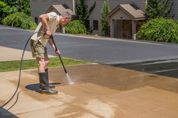 Cost of Concrete Pressure Cleaning in Downingtown