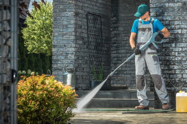 Cost of Outside House Cleaning in Downingtown