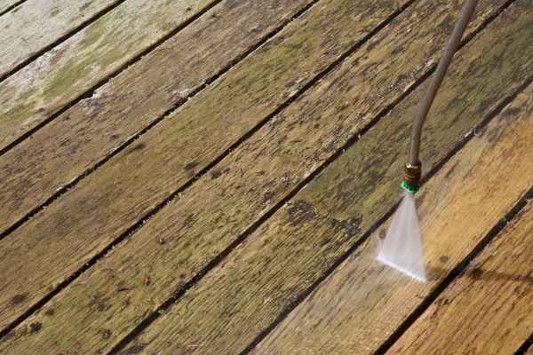 Cost of Deck Mold Removal in Downingtown